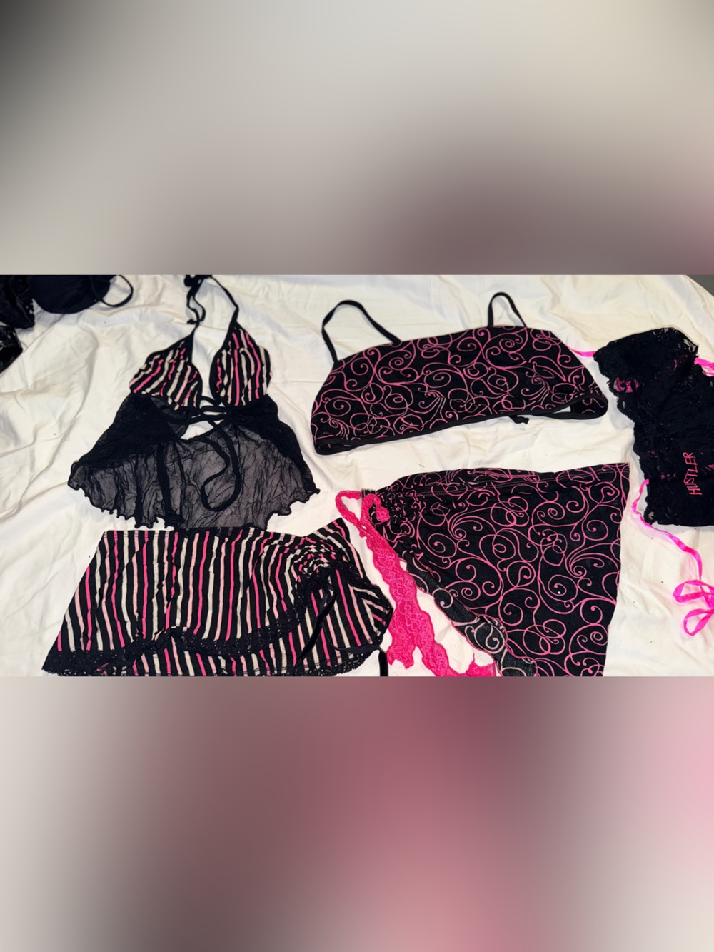 Black & Hot Pink Women's Lingerie Set - Mixed Pattern Sleepwear